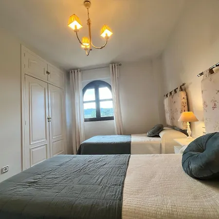 Apartment Lirio & Parking & Piscina Cordoba