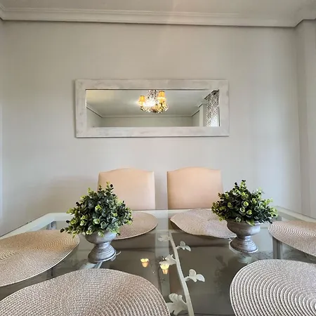 Apartment Lirio & Parking & Piscina