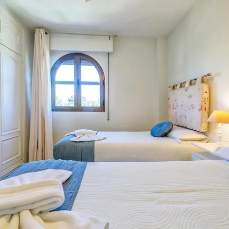 Apartment Lirio & Parking & Piscina Cordoba